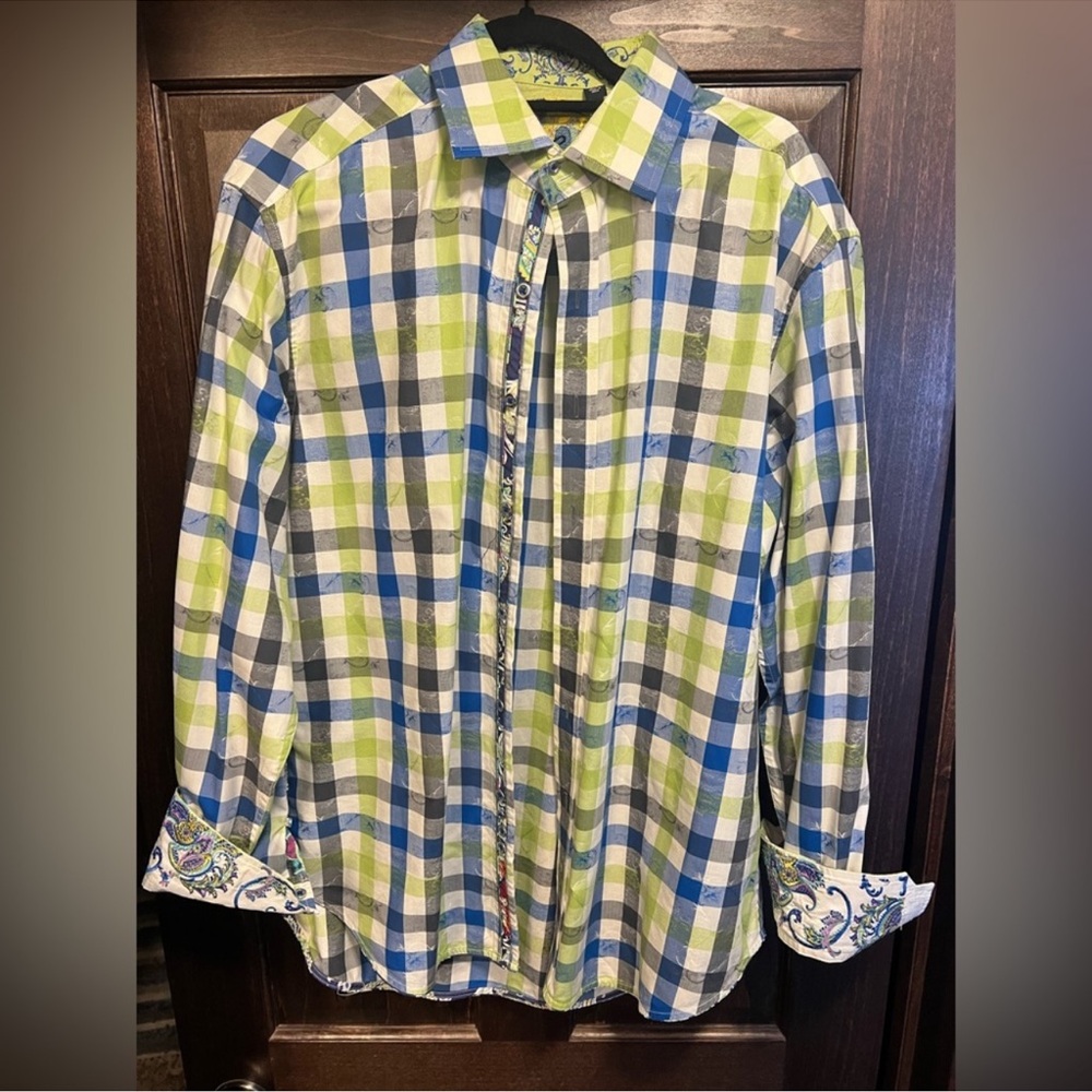 Beautiful Robert Graham shirt size L in EUC